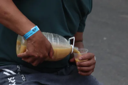 En la cultura muisca, la chicha cumple el papel contrario al tabaco. Mientras este último se relaciona con la claridad de pensamiento, es la chicha la que tiende a nublarlo - Foto: Ronald Cano