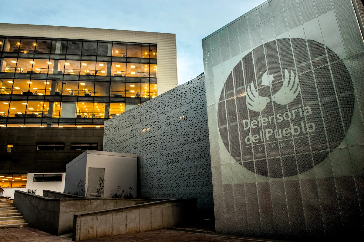La entidad recordó que la facultad presidencial en esta materia es reglada y se encuentra supeditada a estrictos controles constitucionales vigentes - Foto: Defensoría del Pueblo