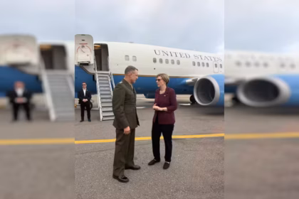 Durante su estadía en Caracas, el alto oficial estadounidense sostuvo reuniones con mandos militares venezolanos para abordar temas relacionados con la seguridad regional - Foto: U.S. Southern Command