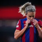 En el ámbito deportivo, Alexia deja un legado extraordinario. Su palmarés incluye títulos de la Liga de Campeones Femenina, campeonatos nacionales, Copas de la Reina y la histórica conquista de la Copa Mundial con la selección de España. Estos logros la posicionan entre las deportistas más exitosas de todos los tiempos - Foto: X/@alexiaputellas