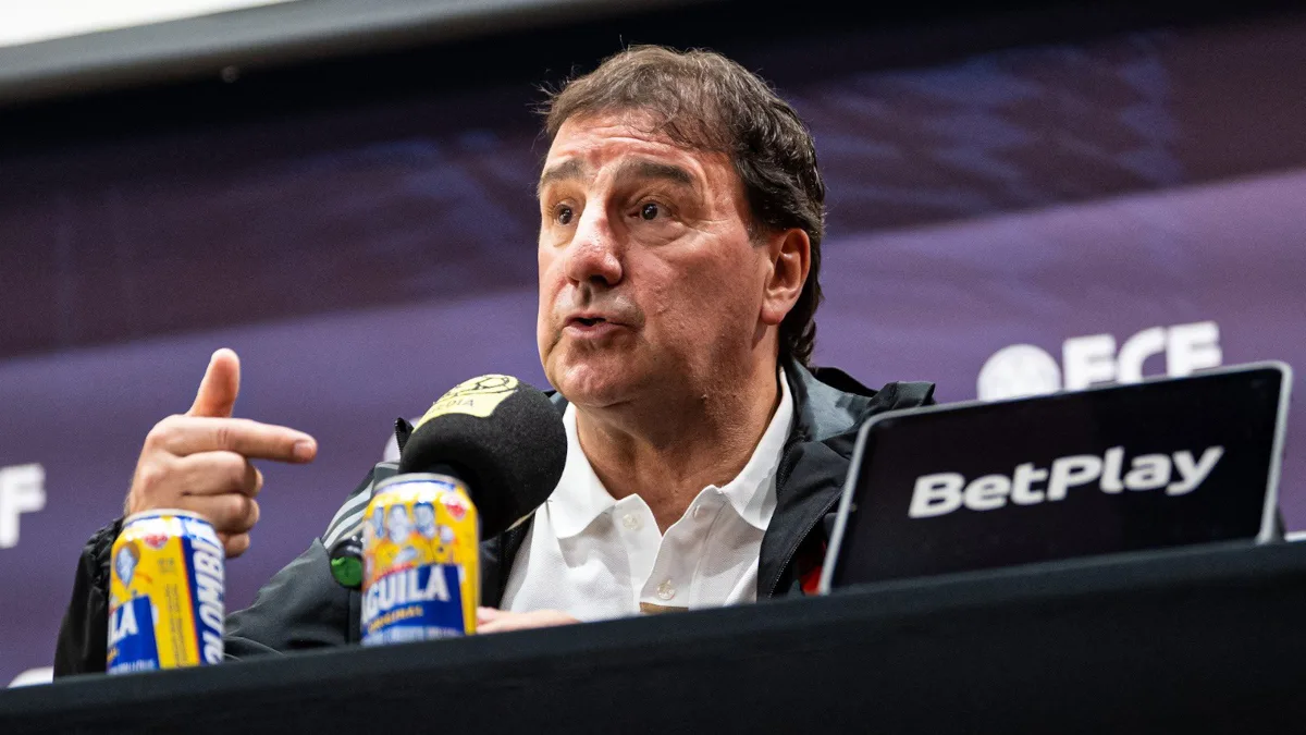Lorenzo ha sido enfático en que la disciplina interna constituye un pilar innegociable para consolidar los objetivos deportivos trazados para el presente año - Foto: Federación Colombiana de Fútbol