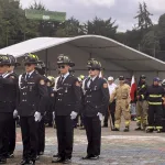 La conmemoración continuó hoy en la Plaza de Eventos del Parque Simón Bolívar, donde se llevó a cabo una parada protocolaria con participación de más de 100 integrantes del cuerpo uniformado - Foto: Bomberos Oficiales de Bogotá