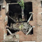 En el flanco norte, se han reportado incursiones y combates de menor escala en la región fronteriza de Sumy, lo que mantiene en alerta a los comandos tácticos de ambos bandos ante el riesgo de una nueva apertura de frentes terrestres - Foto: Euromaidan Press