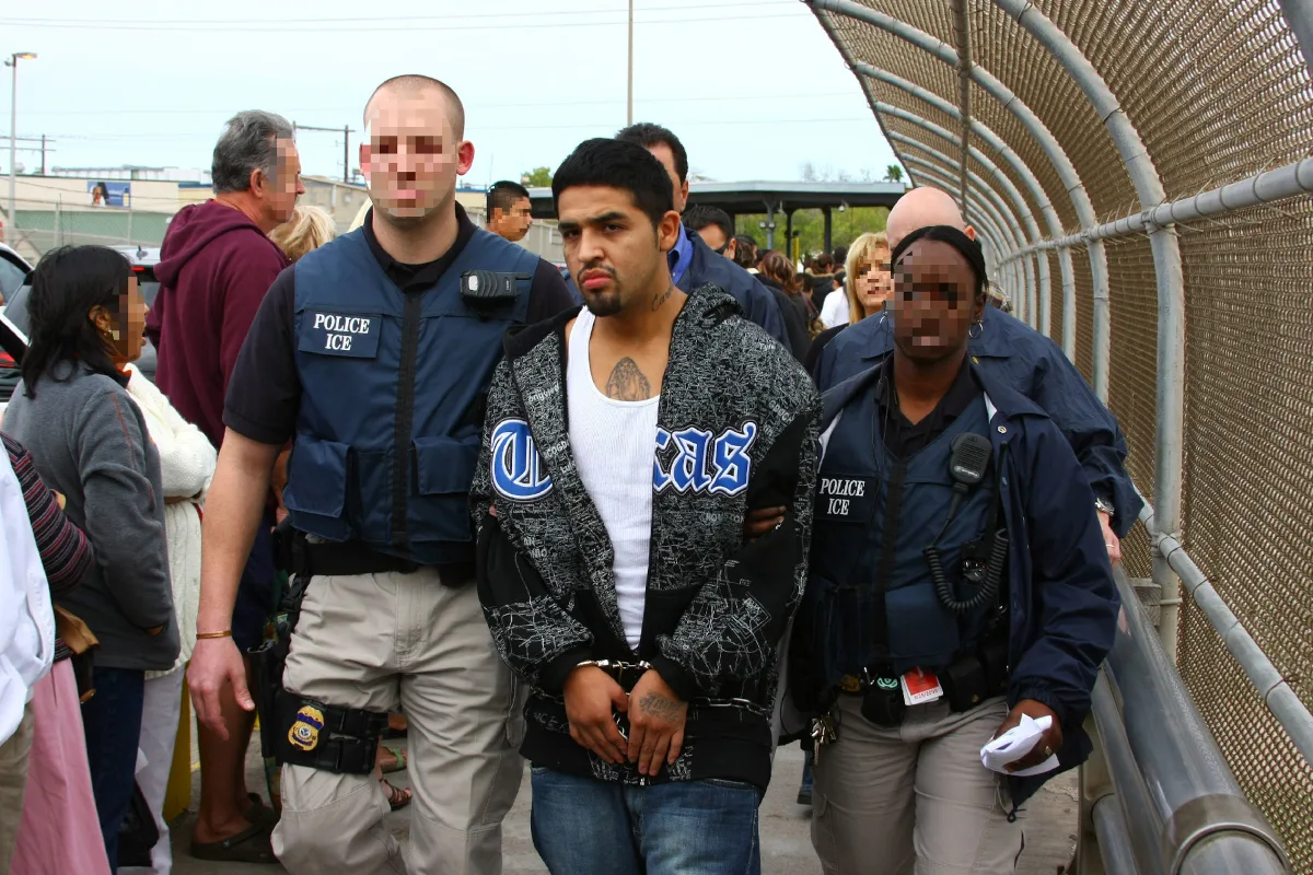Los hechos más preocupantes se han reportado en centros de detención ubicados en estados de la frontera sur, donde se concentra gran parte de la población migrante retenida. Familiares de los afectados han realizado manifestaciones y plantones pacíficos para exigir respuestas claras sobre las circunstancias de los fallecimientos y reclamar mejores condiciones de atención para los internos - Foto: Archivo/ICE