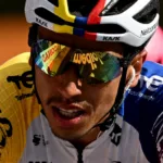 Al cruzar la línea de meta, el campeón nacional detuvo el cronómetro en un tiempo que superó las expectativas iniciales de sus directores deportivos - Foto: Ineos Team