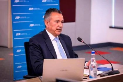 La decisión ratifica que el sistema de justicia transicional exige estándares sumamente estrictos en materia de esclarecimiento e información fidedigna sobre violaciones a los derechos humanos - Foto: Jurisdicción Especial para la Paz