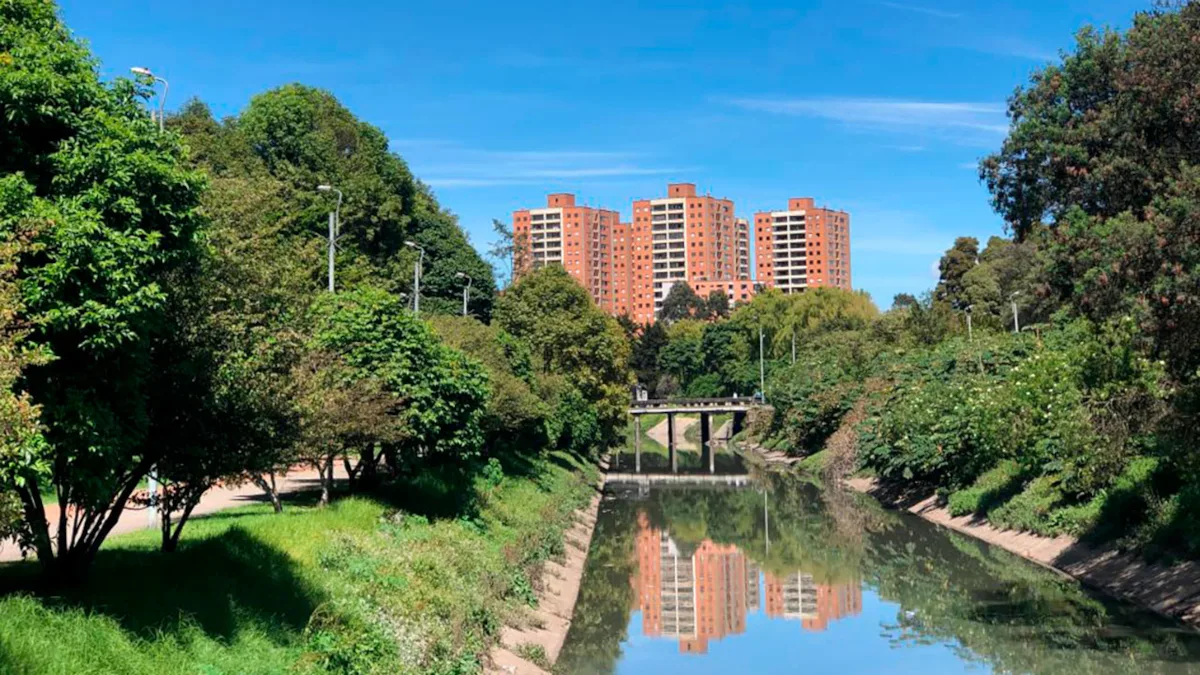 En el componente de agua potable y saneamiento básico, el Gobierno destinó recursos para el desarrollo y fortalecimiento de proyectos de acueducto, alcantarillado y aseo, con el propósito de ampliar la cobertura de estos servicios y garantizar mejores condiciones sanitarias para la población urbana y periurbana - Foto: Ministerio de Vivienda