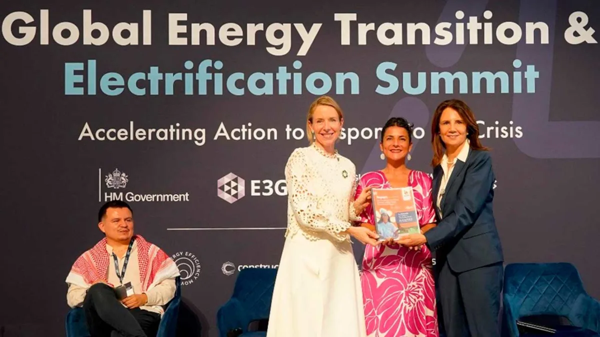 El proceso fue impulsado conjuntamente por Colombia y Países Bajos bajo la premisa de construir una "coalición de los dispuestos", es decir, un espacio de cooperación entre países que buscan avanzar más rápidamente en la transición energética, incluso ante las dificultades de alcanzar consensos universales dentro de las negociaciones climáticas tradicionales de Naciones Unidas - Foto: Ministerio de Ambiente y Desarrollo Sostenible