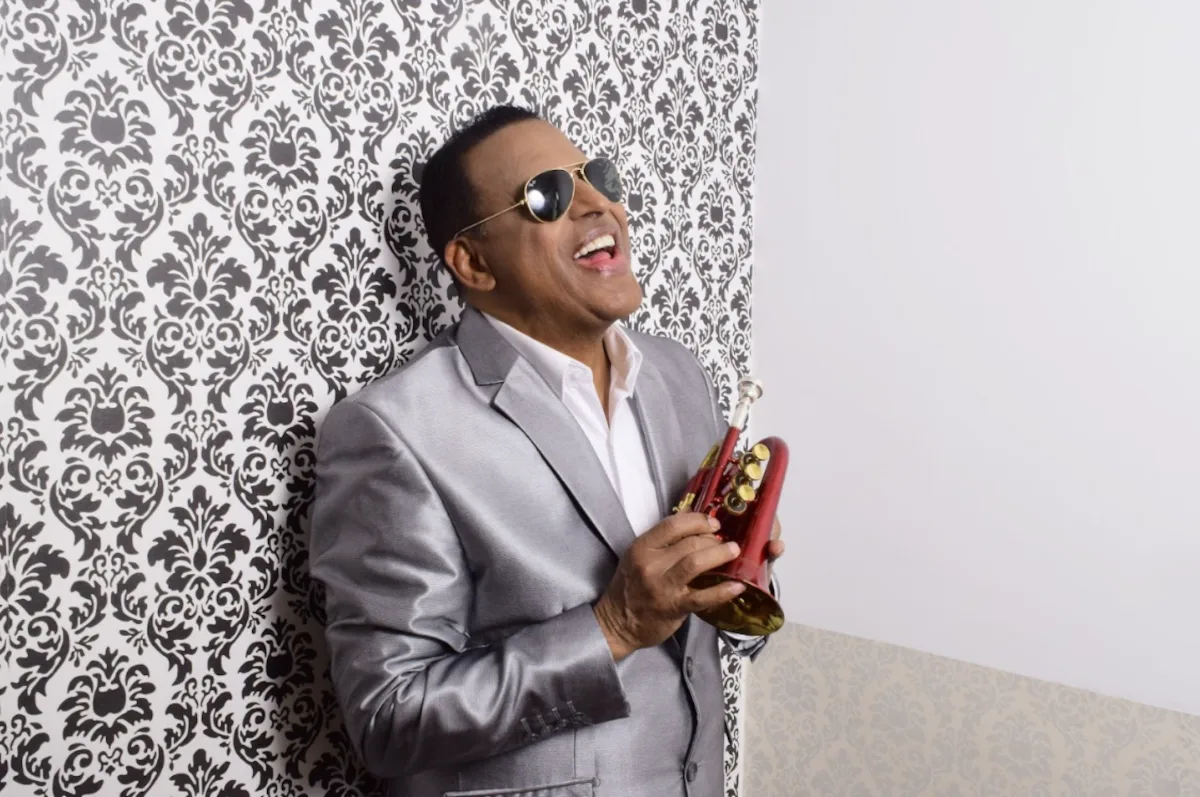 En esta producción, el maestro fusiona el merengue con estilos como música regional mexicana, urbana, funk brasileño, bachata, son, chachachá, pambiche y kompa haitiano, creando una experiencia sonora moderna y diversa - Foto: Wilfrido Vargas