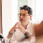 Según la investigación periodística, a la reunión en el Urabá antioqueño asistieron Danilo Rueda, alias "Jerónimo", abogados y asesores del Clan del Golfo. En los audios, el entonces comisionado expone lo que describe como una nueva disposición del Estado frente a la organización criminal, en el marco de los primeros acercamientos de la política de "paz total" - Foto: Archivo/Alto Comisionado para la Paz