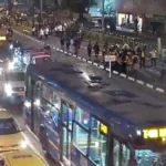 Durante la jornada, los manifestantes avanzaron hacia la Plaza de Bolívar, lo que obligó a las autoridades de tránsito a implementar medidas de manejo vial para garantizar la movilidad y la seguridad de los participantes y demás ciudadanos - Foto: Secretaría de Movilidad