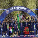 Con esta victoria, el Paris Saint-Germain no solo revalidó el título conquistado en 2025 frente al Inter, sino que se convirtió en el segundo club en la era moderna de la Champions League en ganar el torneo de forma consecutiva, emulando la hazaña histórica lograda por el Real Madrid - Foto: Paris Saint-Germain