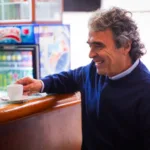A través de este manifiesto, Fajardo dejó claro que no respaldará ni a Abelardo de la Espriella ni a Iván Cepeda en la recta final de la campaña. La decisión ratifica la independencia política del sector de centro que representó durante la primera vuelta y marca distancia frente a las propuestas de ambos proyectos políticos - Foto: X/@sergio_fajardo