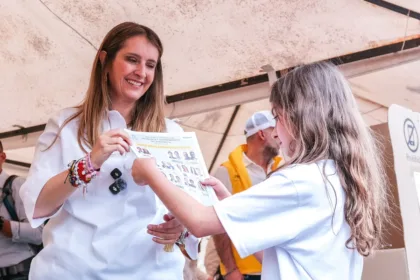 Algunos expertos sostienen que la capacidad de De la Espriella para posicionarse como una alternativa renovada dentro de la derecha pudo haber influido en la redistribución de apoyos. Esta situación habría dificultado que Valencia alcanzara los niveles de votación que necesitaba para mantenerse en la disputa presidencial - Foto: X/@PalomaValenciaL
