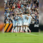Tras el encuentro, la sensación predominante en el entorno argentino fue de optimismo. Scaloni ha logrado mantener la estructura que conquistó el Mundial de Catar 2022, incorporando además nuevas alternativas que amplían las posibilidades tácticas del equipo en distintas fases del torneo - Foto: X/@Argentina