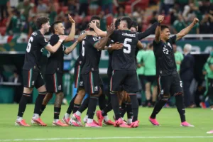 México extendió su impresionante paternidad histórica sobre los Guerreros Taeguk al registrar un récord perfecto de tres victorias en igual número de enfrentamientos en los Mundiales masculinos absolutos (tras los éxitos en Francia 1998 y Rusia 2018) - Foto: X/@miseleccionmx