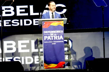 La tendencia comenzó a consolidarse poco después del cierre de las urnas. A las 5:09 p. m., con el 98,22 % de las mesas reportadas, el boletín 13 ya mostraba a De la Espriella al frente con el 49,77 % de los votos, una ventaja que logró mantener durante las siguientes actualizaciones oficiales del preconteo - Foto: Archivo/Mauricio Vanegas