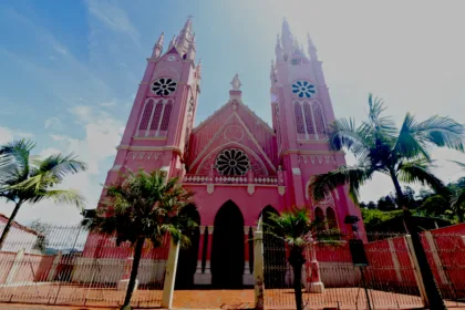 Jericó, en Antioquia, uno de los destinos turísticos más reconocidos del país, fue seleccionado por la articulación entre patrimonio arquitectónico, turismo religioso, producción artesanal y conservación ambiental - Foto:Archivo/Ronald Cano