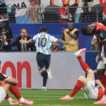 El triunfo convirtió a Messi en el futbolista con más partidos ganados en la historia del torneo de la FIFA, dejando atrás otro récord compartido con Klose - Foto: FIFA