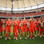 Este vibrante partido dejó sembrados varios récords importantes, siendo el más destacado el de Canadá al clasificar por primera vez en su historia a la ronda de los 32 mejores de una Copa del Mundo - Foto: FIFA