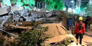 Las operaciones de rescate han entrado en una fase crítica. Autoridades venezolanas, equipos internacionales y miles de voluntarios civiles trabajan contrarreloj para localizar sobrevivientes atrapados bajo los escombros, conscientes de que las probabilidades de hallar personas con vida disminuyen drásticamente después de las primeras 72 horas posteriores al desastre - Foto: Jesuit Refugee Service
