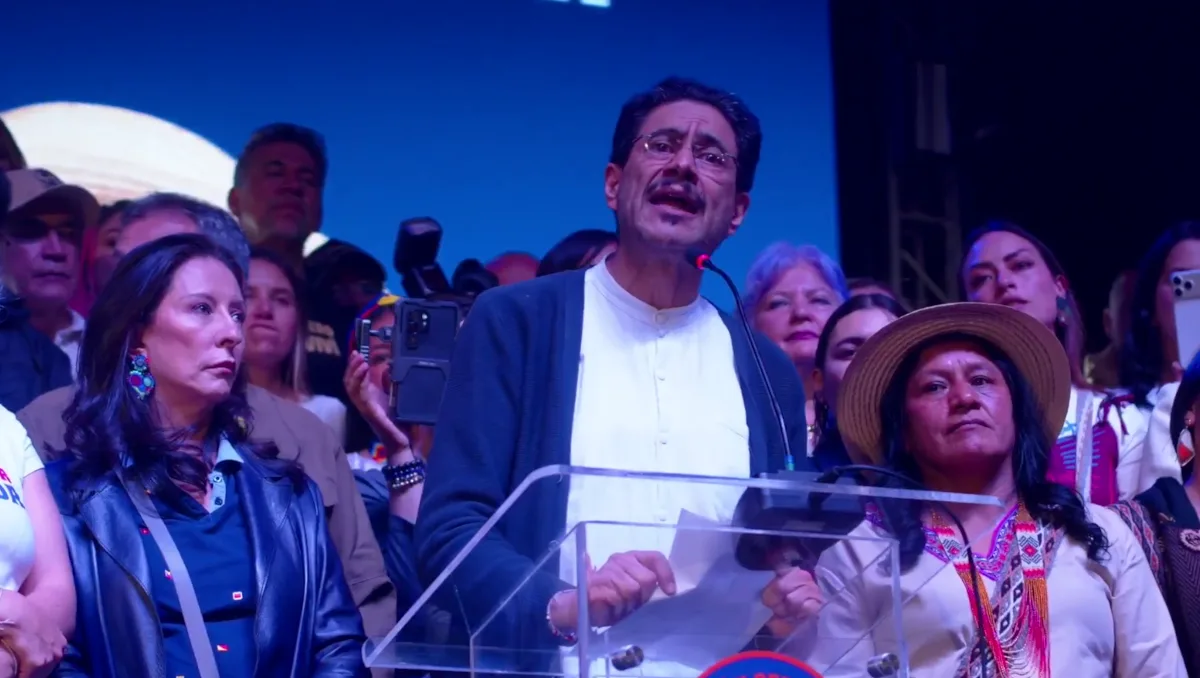 El candidato del Pacto Histórico reconoció que la tendencia del preconteo favorecía a su contendor, pero evitó declarar una derrota definitiva - Foto: Captura Vídeo Pacto Histórico