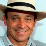De acuerdo con los antecedentes del caso, la Fiscalía sostuvo que existieron vínculos entre el procesado y una estructura armada ilegal que operó en municipios del norte de Antioquia. Los investigadores argumentaron que las pruebas recopiladas permitieron establecer responsabilidades relacionadas con actividades desarrolladas por dicho grupo durante varios años - Foto: Verdad Abierta
