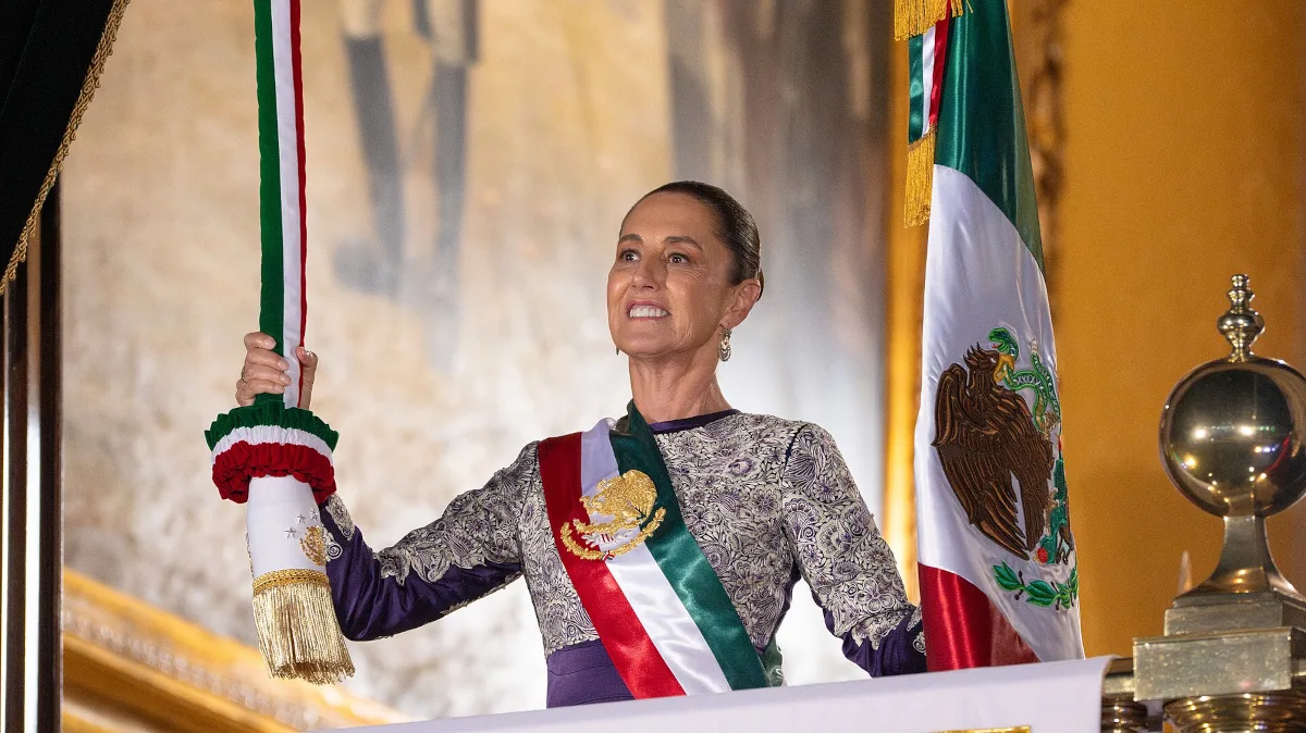 La llegada de Claudia Sheinbaum a la Presidencia mexicana abrió la posibilidad de una recomposición gradual de la relación bilateral. Aunque la mandataria mantuvo la defensa del reconocimiento histórico a los pueblos originarios, también manifestó su disposición a establecer un diálogo institucional basado en el respeto mutuo y la cooperación estratégica - Foto: Archivo/EneasMX