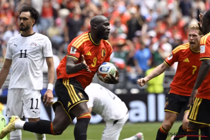 La imponente presencia física de Lukaku forzó el retroceso desesperado de los zagueros y el defensor Mohamed Hany terminó empujando el esférico de forma infortunada dentro de su propia portería. El autogol decretó el definitivo 1-1 en la pizarra, en una jugada que requirió confirmación telemática rápida por parte del VAR - Foto: Federación Belga de Fútbol