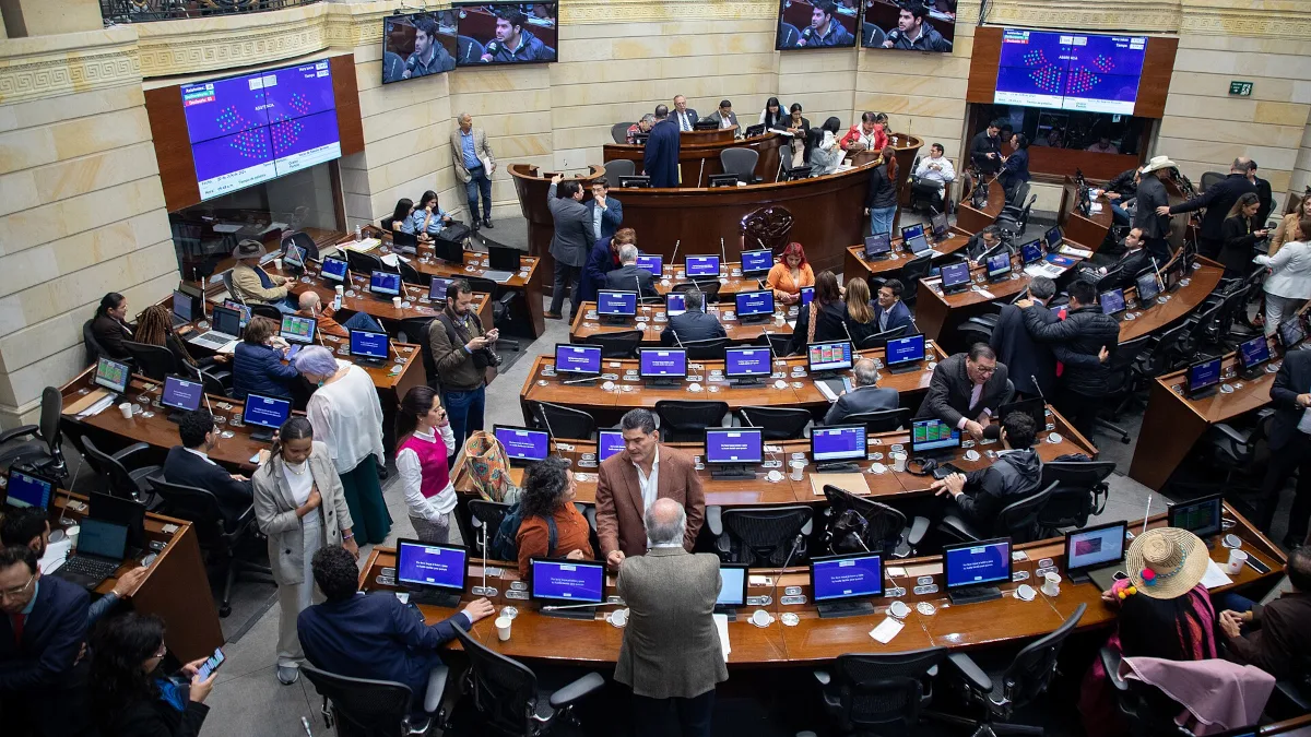 Más allá de la elección de la mesa directiva, el trasfondo de la disputa refleja una competencia por el liderazgo de la derecha colombiana. Mientras Uribe busca preservar el protagonismo del Centro Democrático como principal referente del sector, De la Espriella intenta consolidar una coalición propia que no dependa exclusivamente del uribismo y que incluya otras fuerzas políticas - Foto: Presidencia