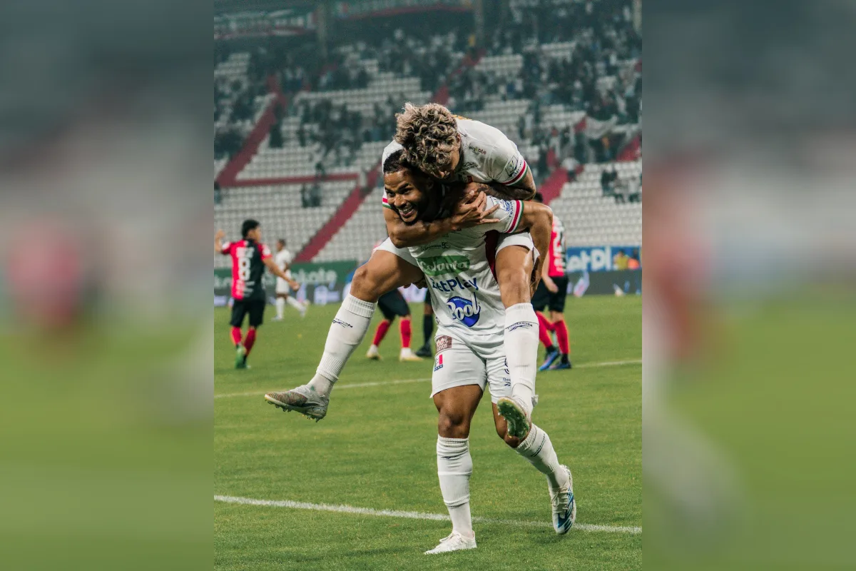 Once Caldas protagonizó la actuación más contundente de la jornada al golear 5-1 a Cúcuta en el estadio Palogrande. Jefry Zapata, Andrés Roa, Michael Barrios, Mateo Zuleta y Dayro Moreno marcaron para el conjunto de Manizales, que terminó como primer líder del campeonato gracias a su diferencia de gol. Lucas Ríos descontó para el equipo visitante - Foto: Once Caldas