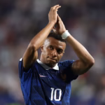 Uno de los grandes protagonistas fue el francés Kylian Mbappé. Gracias a su actuación durante el torneo alcanzó los 22 goles en Copas del Mundo, convirtiéndose en el máximo goleador de la historia del campeonato y superando a Lionel Messi, que terminó con 21, y al alemán Miroslav Klose, quien ostentó el récord durante más de una década con 16 anotaciones - Foto: FIFA