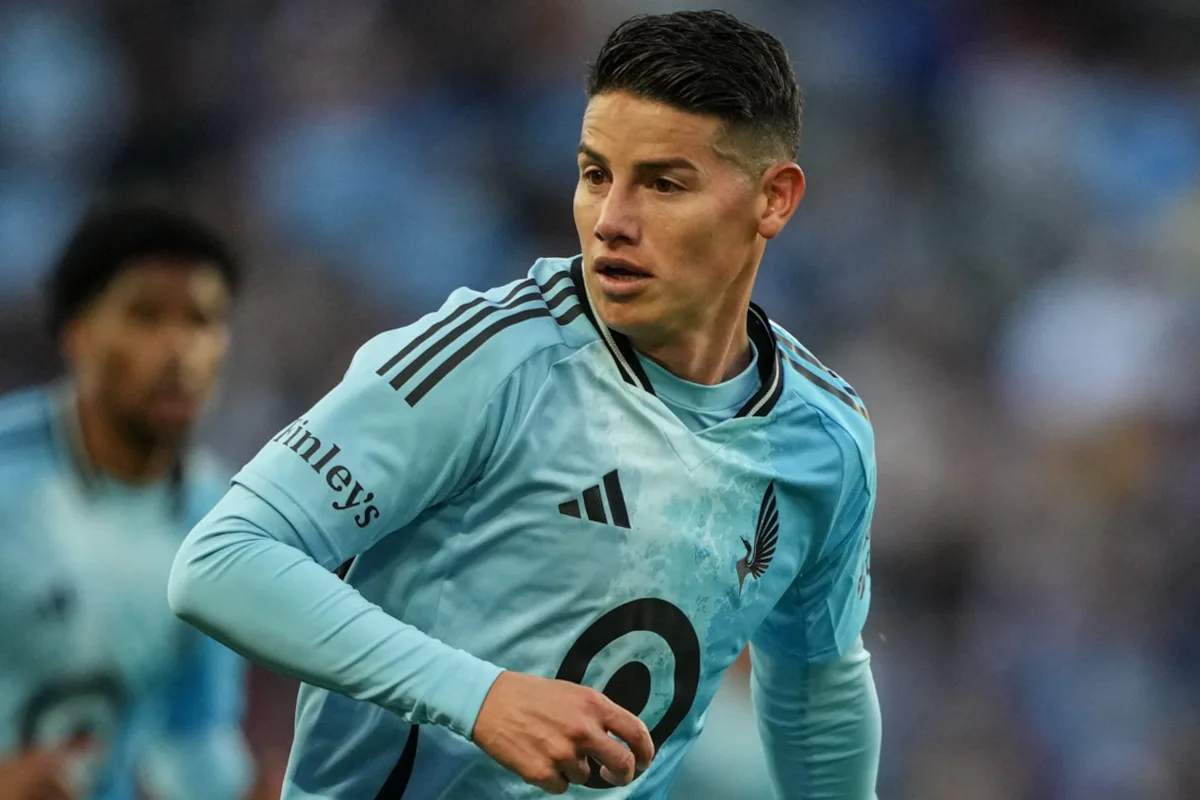 Aunque la salida fue presentada como la conclusión natural de un contrato temporal, coincidió con un momento especialmente complejo para el futbolista. Durante el Mundial de 2026, James fue objeto de numerosas críticas debido a los registros físicos publicados por la FIFA, que evidenciaron una disminución en su velocidad máxima respecto a otros jugadores del torneo - Foto: X/@MNUFC
