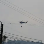 El cuarto aspecto destacado es el fortalecimiento de las capacidades de respuesta. El Gobierno anunció la adquisición de dos helicópteros Firehawk para la Fuerza Aeroespacial Colombiana, con una inversión de $149.836 millones, destinados a ampliar la capacidad para combatir incendios forestales incluso en condiciones nocturnas - Foto: Archivo/Ronald Cano