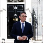 En su primer discurso como jefe de Gobierno, Burnham prometió convertir su administración en un "punto de inflexión" para el país. Sostuvo que su objetivo será ofrecer estabilidad política tras una década caracterizada por frecuentes cambios de liderazgo y aseguró que su gobierno trabajará con una visión de largo plazo para reconstruir la confianza ciudadana - Foto: Number 10