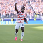 En el minuto 45, tras un primer tiempo de alta intensidad y asedio norteamericano, el delantero Folarin Balogun mandó el balón al fondo de las redes tras aprovechar una gran jugada colectiva, desatando la locura en el estadio y otorgando una merecida ventaja de 1-0 para ir al descanso - Foto: FIFA