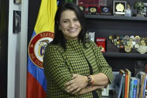 Desde el gobierno electo, la designación ha sido defendida bajo el argumento de que Holguín liderará una política cultural orientada a fortalecer el patrimonio, promover las industrias creativas y proyectar internacionalmente la producción artística colombiana - Foto: Senado