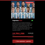 La plataforma recopila videos, publicaciones en redes sociales y comentarios de aficionados para sustentar sus cuestionamientos. Sin embargo, esos contenidos corresponden principalmente a opiniones y análisis de terceros, por lo que no constituyen pruebas oficiales de una manipulación arbitral ni de un favorecimiento institucional por parte de la FIFA - Foto: argentinaout.org