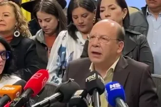 Según el ministro Germán Ávila, el objetivo de la reforma es recuperar recursos para garantizar el funcionamiento institucional y preservar la inversión social, por lo que decidió dejar radicado el proyecto antes del cambio de gobierno - Foto: X/@MinHacienda
