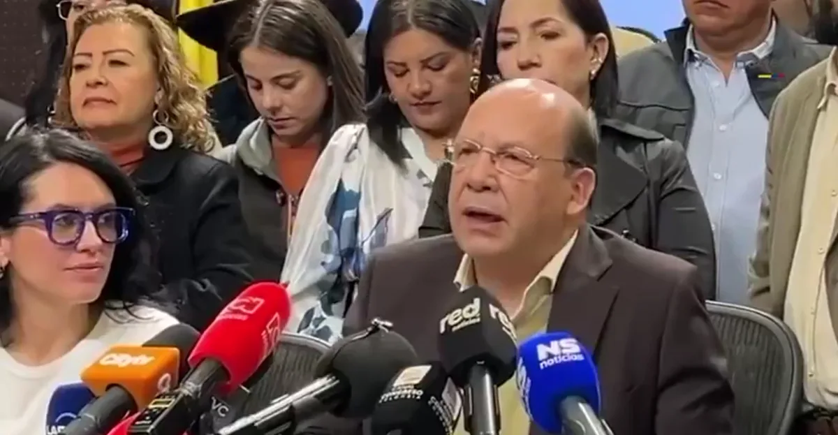 Según el ministro Germán Ávila, el objetivo de la reforma es recuperar recursos para garantizar el funcionamiento institucional y preservar la inversión social, por lo que decidió dejar radicado el proyecto antes del cambio de gobierno - Foto: X/@MinHacienda