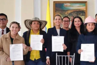 La reforma también propone un enfoque diferencial para la minería de pequeña escala, tradicional y ancestral. El proyecto contempla un régimen especial que facilite la formalización de miles de mineros, permita procesos de reconversión productiva cuando sean necesarios y establezca reglas específicas para comunidades étnicas que desarrollan actividades mineras - Foto: Ministerio de Minas y Energía