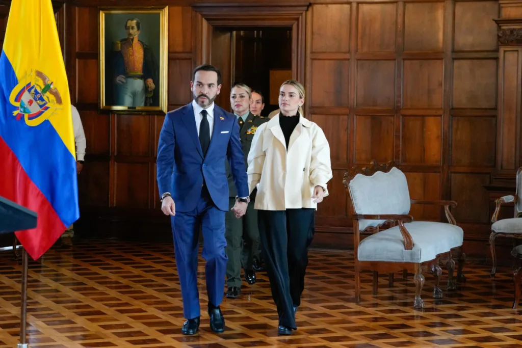 Hasta ahora, los cuestionamientos no constituyen una prueba de que Pineda o la Fundación Colombia Luz y Sonrisas hayan cometido un delito o desviado recursos. La controversia se encuentra, por el momento, en el terreno de la rendición de cuentas, la trazabilidad de las donaciones y las posibles dudas sobre la concentración de funciones alrededor de la primera dama - Foto: Presidencia