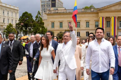 Después llegó una de las frases que resumieron el tono de sus últimas palabras: “Espero que nos recuerden, hasta siempre: libertad y vida”. El mensaje conectó con dos conceptos recurrentes en el discurso del mandatario durante sus cuatro años de Gobierno: la defensa de la vida y la reivindicación de la libertad - Foto: Presidencia