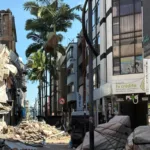 La situación de las viviendas refleja otra de las dimensiones de la tragedia. Según el último balance, 127.557 viviendas resultaron averiadas y otras 26.945 quedaron destruidas, obligando a miles de familias a buscar refugio mientras se determina si sus hogares pueden ser reparados o deben ser reconstruidos - Foto: World Central Kitchen