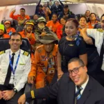 El grupo está integrado por especialistas de México y llegó a la capital del Valle del Cauca después de permanecer desplegado en territorio venezolano. Según la información entregada por la propia organización, su traslado hacia Colombia se produjo por iniciativa de la brigada, que decidió continuar su labor humanitaria ante la nueva emergencia y la ayuda de una aerolínea que les facilitó el traslado - Foto: Facebook Original Birta Topos Azteca