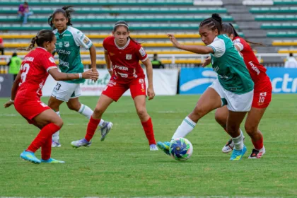 La fecha se cerró el 26 de agosto con el clásico vallecaucano entre América de Cali y Deportivo Cali, disputado en el estadio Pascual Guerrero. El cuadro verdiblanco se impuso 2-1 gracias a una destacada actuación de Ingrid Guerra - Foto: Deportivo Cali Femenino
