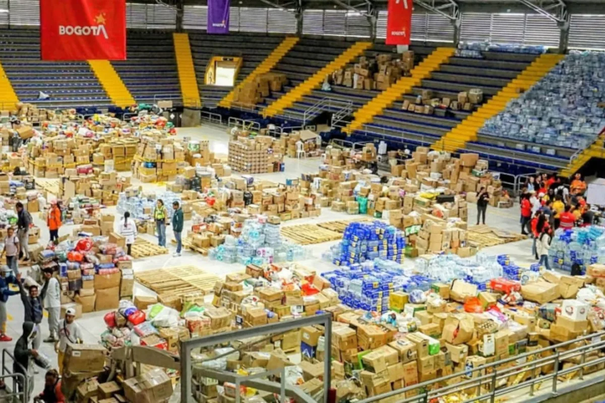 Al Chocó fueron destinadas 252 toneladas, mientras que Quindío recibió 113 toneladas y Caldas otras 104 toneladas. En conjunto, estos despachos completan las 1.337 toneladas reportadas por el Distrito - Foto: Alcaldía de Bogotá
