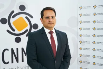Su recorrido también incluye el trabajo en unidades de trabajo legislativo de las entonces senadoras Paola Holguín y Thania Vega, del Centro Democrático. Esa experiencia lo vinculó directamente con sectores políticos que fueron críticos del Acuerdo de Paz firmado con las Farc. El propio Córdoba ha desarrollado además actividades relacionadas con la denominada “batalla cultural” contra la izquierda - Foto: CNMH