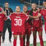 América de Cali consiguió la victoria más amplia de la fecha al imponerse 4-1 sobre Llaneros. Catalina Usme abrió el marcador al minuto 15 para las escarlatas con un gol olímpico, pero Alejandra Guerrero igualó transitoriamente al 21' para la visita. La respuesta americana llegó al minuto 28 con un gol de Stefania Santos y se amplió la ventaja al minuto 37 con tanto de Maura Henao. Catalina Usme volvió a marcar al 63 desde el punto penal para ampliar la ventaja del conjunto caleño - Foto: América de Cali Femenino