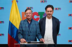 Por un lado, Petro y Cepeda buscan diferenciar entre acusaciones que deben ser investigadas y decisiones de política pública que pueden ser objeto de debate político, pero que no deberían ser presentadas automáticamente como hechos de corrupción. Por otro, pretenden someter a escrutinio las decisiones que adopte el Gobierno de De la Espriella durante la emergencia - Foto: X/@petrogustavo